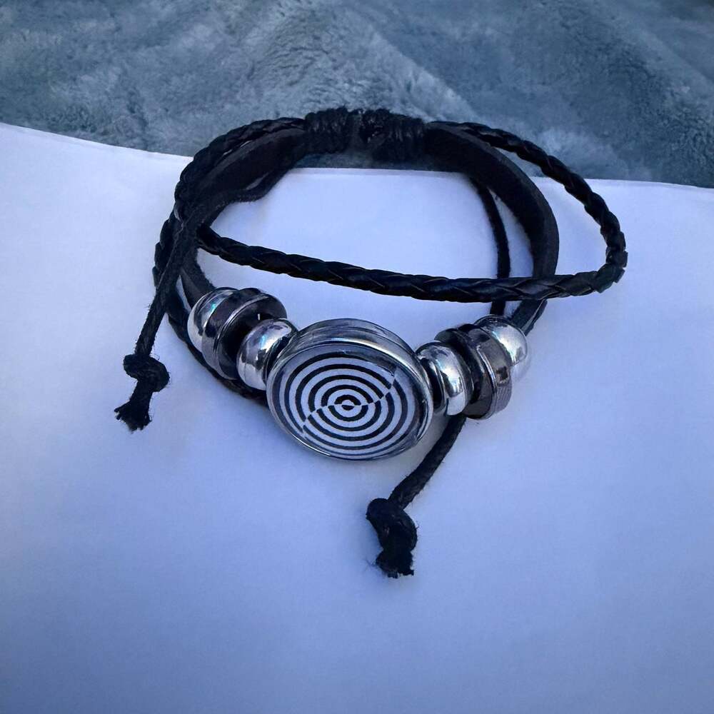 Undercover bracelet